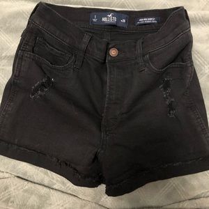 Hollister California high waisted 3” denim shorts